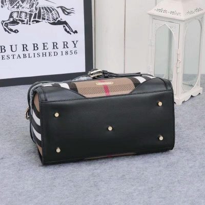 Burberry Alchester Bowling Bag WV4215