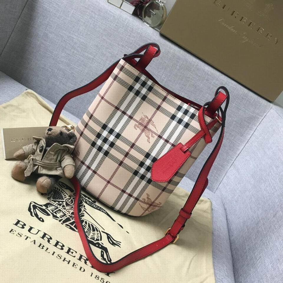 Burberry Banner Small Vintage Leather Bag SH-1581