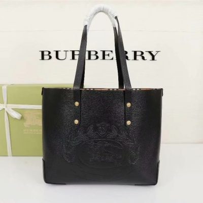 Burberry Embossed Crest Leather Tote HS4008