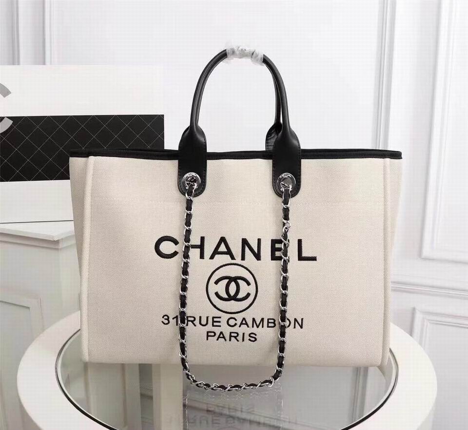 Chanel Deauville Tote Bag WO989810