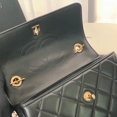 Chanel Trendy CC Top Handle Bag WX9223