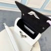 Epi Twist MM Louis Vuitton Shoulder Bag AFM55412