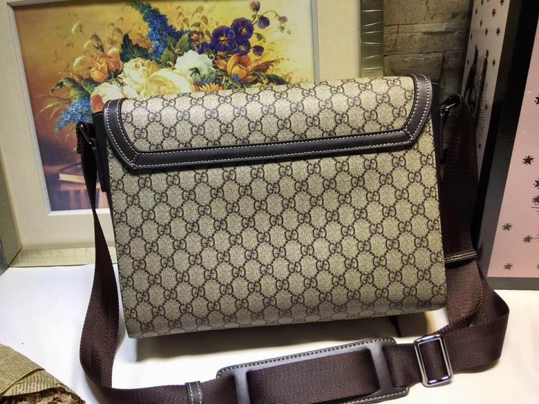 Gucci Supreme Flap Messenger Bag WD474138