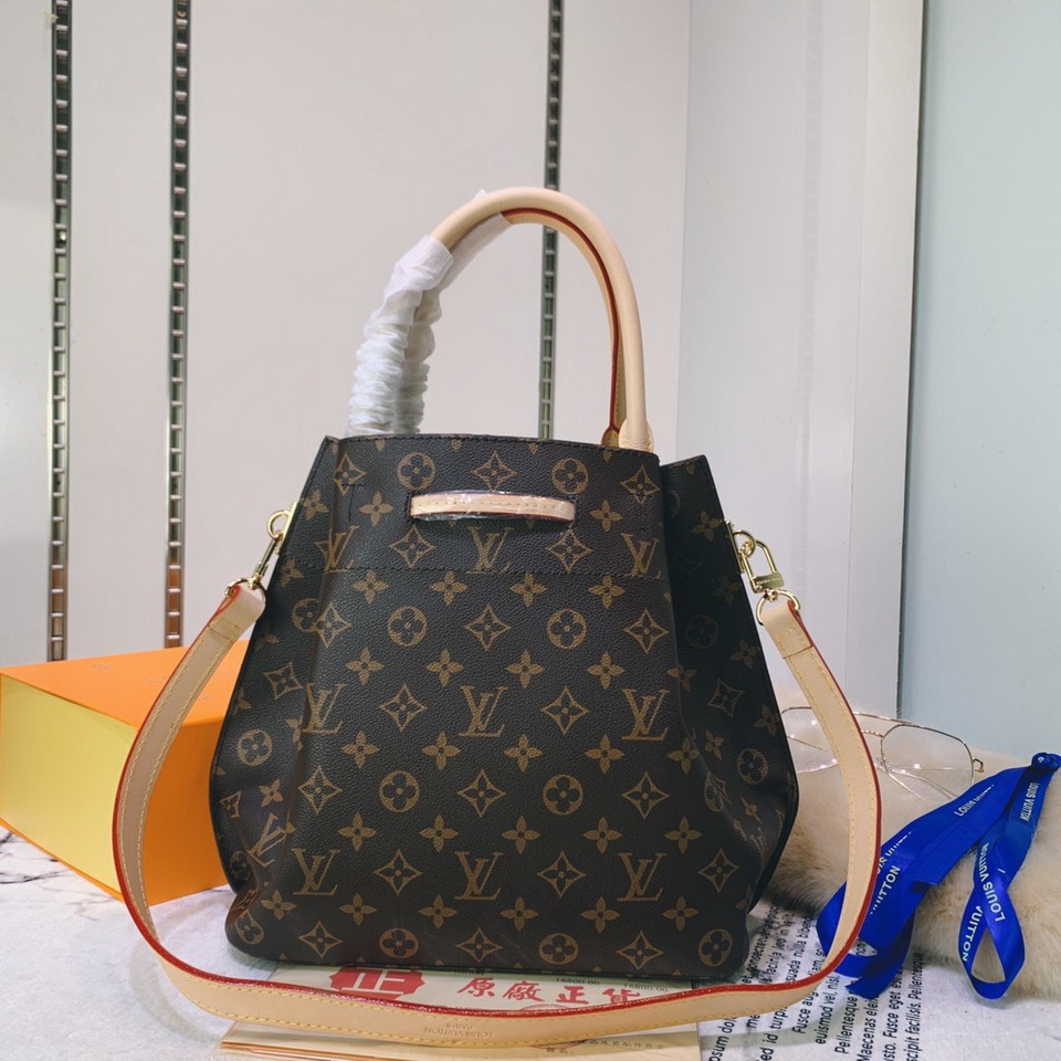 LV Girolata Leather Handbag SS4157