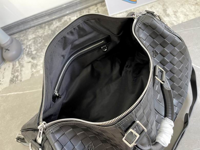 LV Leather Travel Bag AKN41145