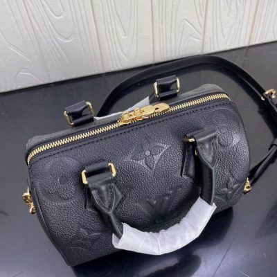 LV Speedy Bandouliere Handbag CYM589