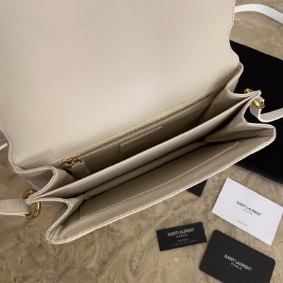 Le Maillon Medium Leather Shoulder Bag AM649795