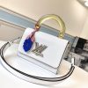 Twist MM Louis Vuitton Shoulder Bag AFM50282