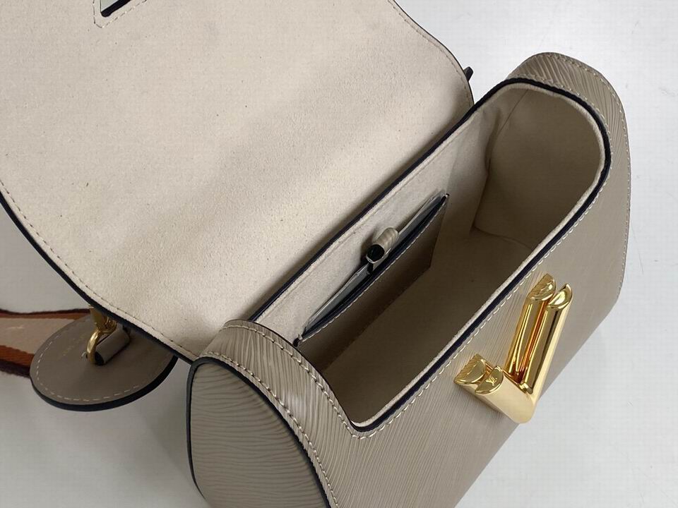 Twist MM Louis Vuitton Shoulder Bag AFM57049