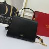 Valentino Chain Strap Handbag WW129