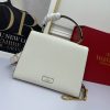 Valentino Chain Strap Handbag WW129