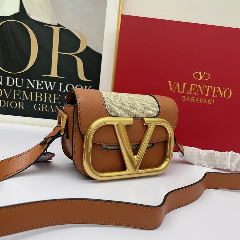 Valentino Garavani Small Shoulder Bag WW22119