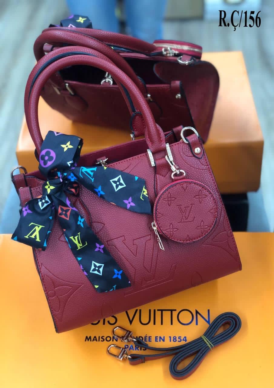 Louis Vuitton Bags AT